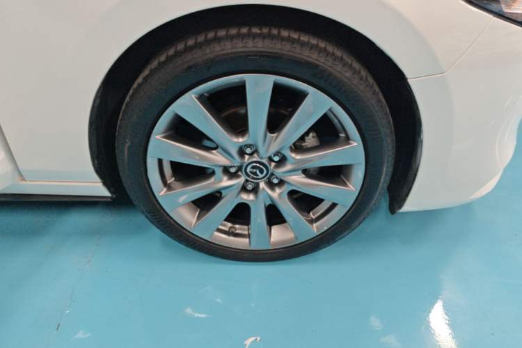 Used Mazda 3 Axela 2022 2.0L Automatic Zhiya Edition Right Rear Wheel Hub