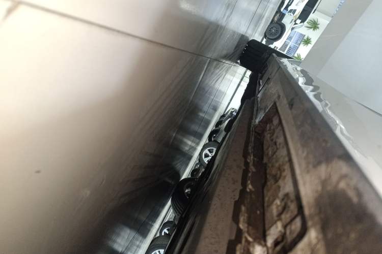 Used Mazda 3 Axela 2022 2.0L Automatic ZhiXuan Edition Right Side Sill