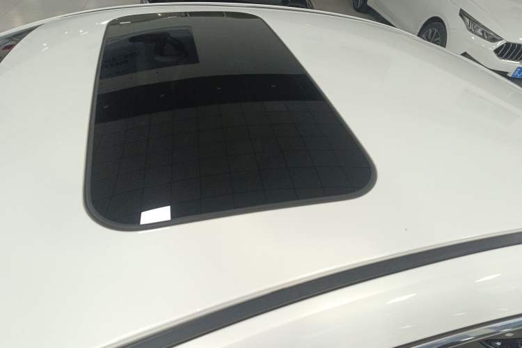 Used Mazda 3 Axela 2022 2.0L Automatic ZhiXuan Edition Roof