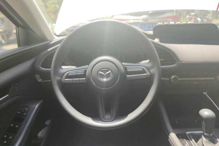 Used Mazda 3 Axela 2022 2.0L Automatic Zhiqing Edition Steering Wheel