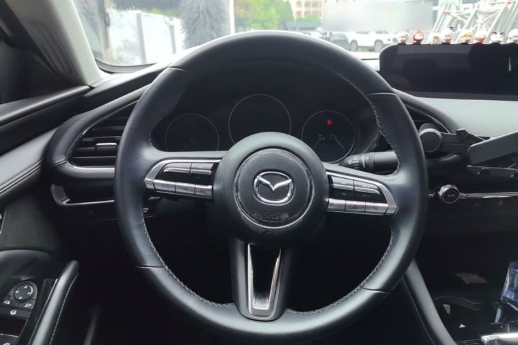 Used Mazda 3 Axela 2022 2.0L Automatic Zhiya Edition Steering Wheel