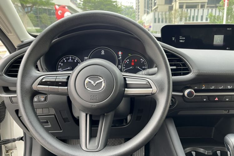Used Mazda 3 Axela 2022 2.0L Automatic Zhiqing Edition Steering Wheel