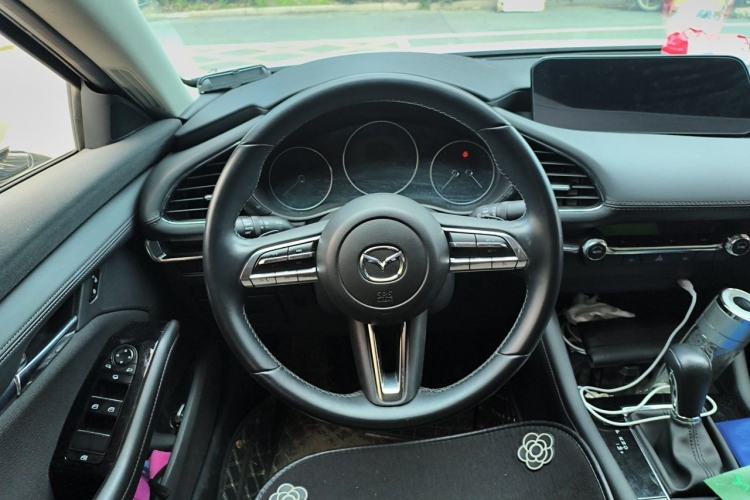 Used Mazda 3 Axela 2022 2.0L Automatic ZhiXuan Edition Steering Wheel