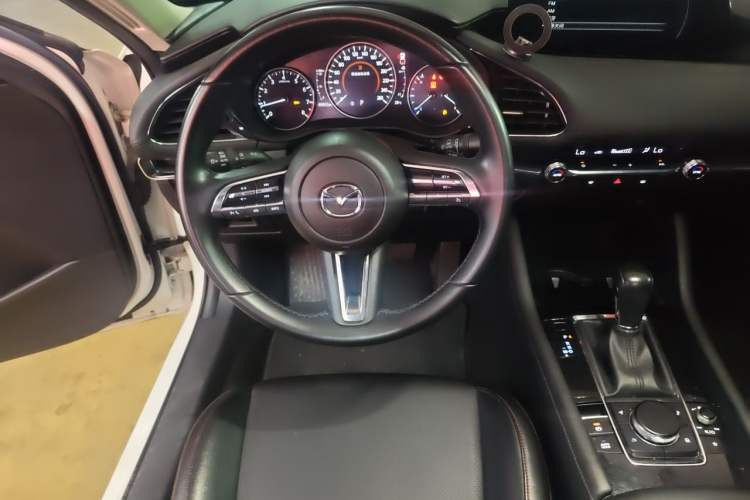 Used Mazda 3 Axela 2022 2.0L Automatic Zhiya Edition Steering Wheel