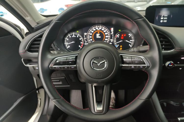 Used Mazda 3 Axela 2022 2.0L Automatic Premium Black Obsidian Edition Steering Wheel