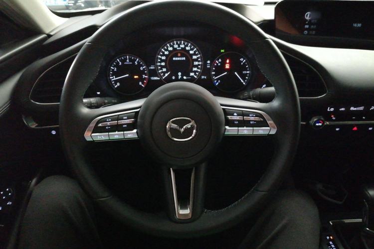Used Mazda 3 Axela 2022 2.0L Automatic Zhiya Edition Steering Wheel