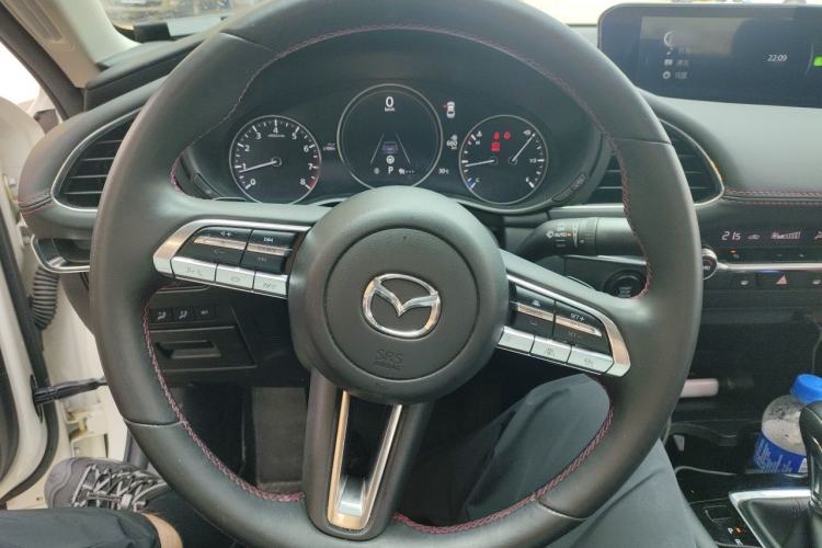Used Mazda 3 Axela 2022 2.0L Automatic Zhi Rui Edition Steering Wheel
