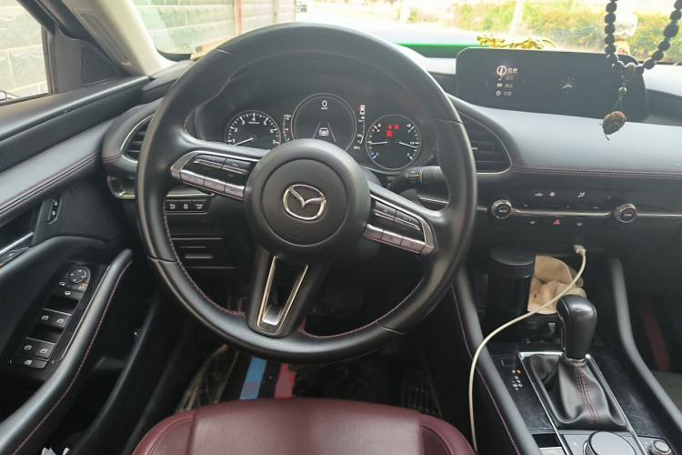 Used Mazda 3 Axela 2022 2.0L Automatic Premium Black Obsidian Edition Steering Wheel
