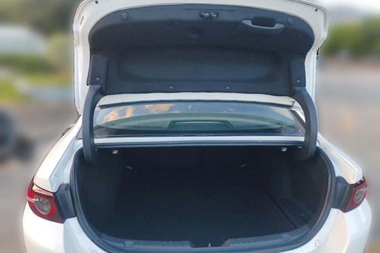 Used Mazda 3 Axela 2022 2.0L Automatic Zhiqing Edition Trunk