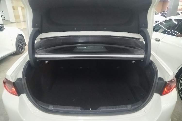 Used Mazda 3 Axela 2022 2.0L Automatic Zhiqing Edition Trunk