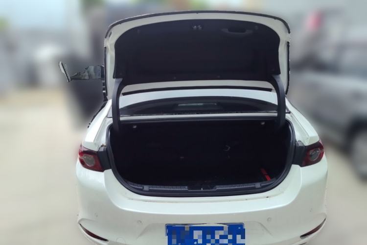 Used Mazda 3 Axela 2022 2.0L Automatic Zhiya Edition Trunk