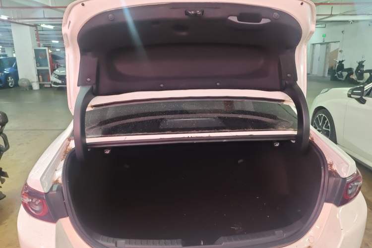 Used Mazda 3 Axela 2022 2.0L Automatic Zhiya Edition Trunk