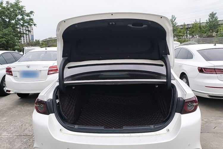 Used Mazda 3 Axela 2022 2.0L Automatic Zhiyao Obsidian Edition Trunk