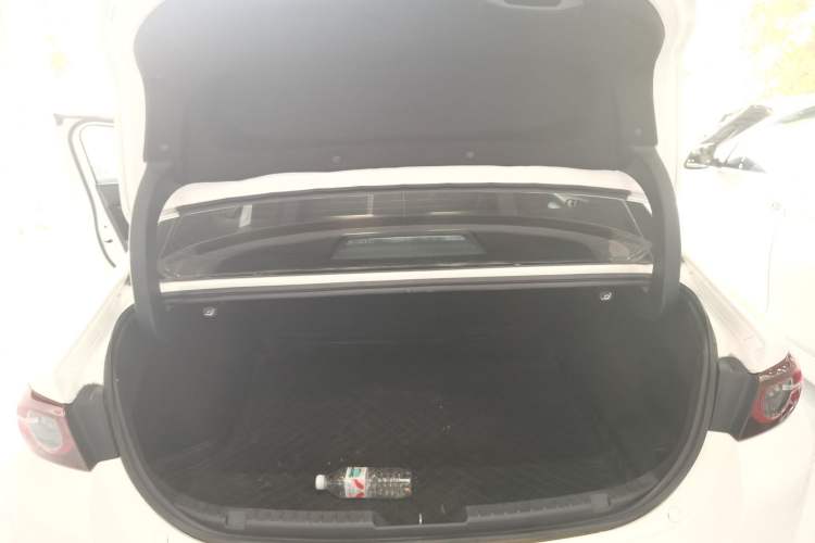 Used Mazda 3 Axela 2022 2.0L Automatic ZhiXuan Edition Trunk
