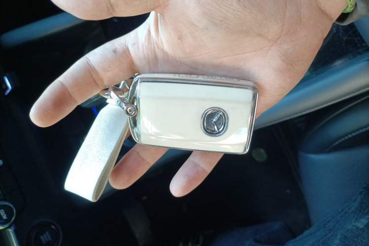 Used Mazda 3 Axela 2022 2.0L Automatic Zhiya Edition Vehicle Key