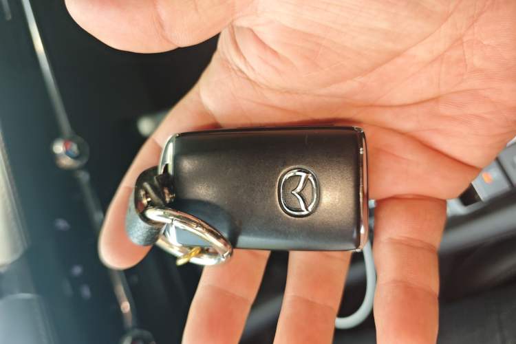 Used Mazda 3 Axela 2022 2.0L Automatic Zhi Rui Edition Vehicle Key