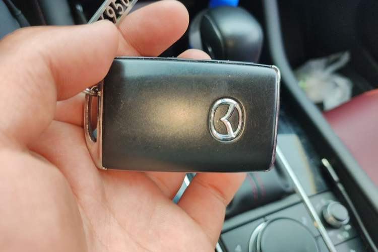 Used Mazda 3 Axela 2022 2.0L Automatic Zhi Rui Edition Vehicle Key