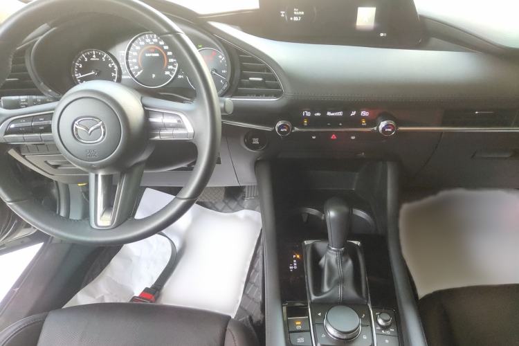 Used Mazda 3 Axela 2023 2.0L Automatic Zhiya Edition Audio And AC Panel
