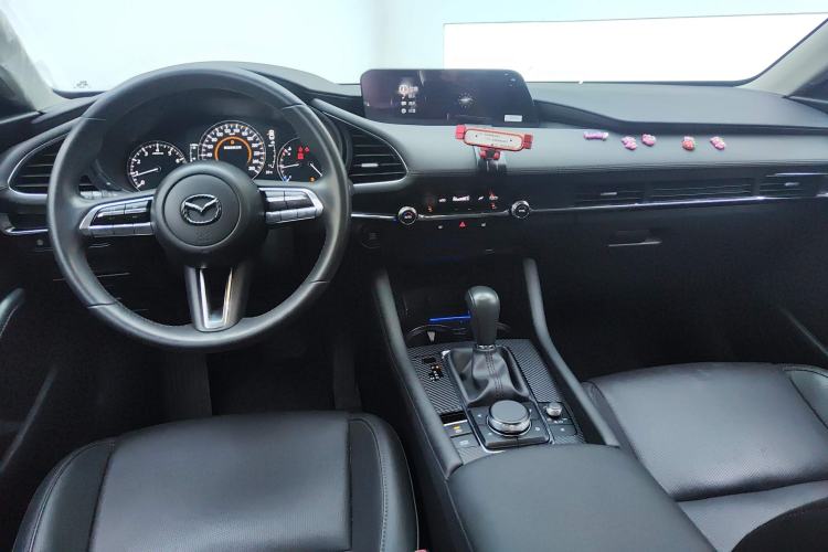 Used Mazda 3 Axela 2023 2.0L Automatic Zhiya Edition Center Console
