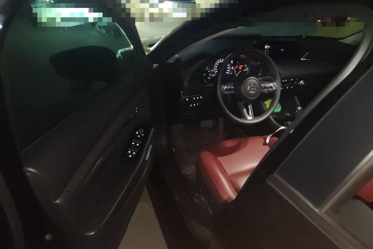 Used Mazda 3 Axela 2023 2.0L Automatic ZhiZhen Edition Driver Seat