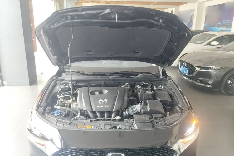 Used Mazda 3 Axela 2023 2.0L Automatic ZhiZhen Edition Engine Bay