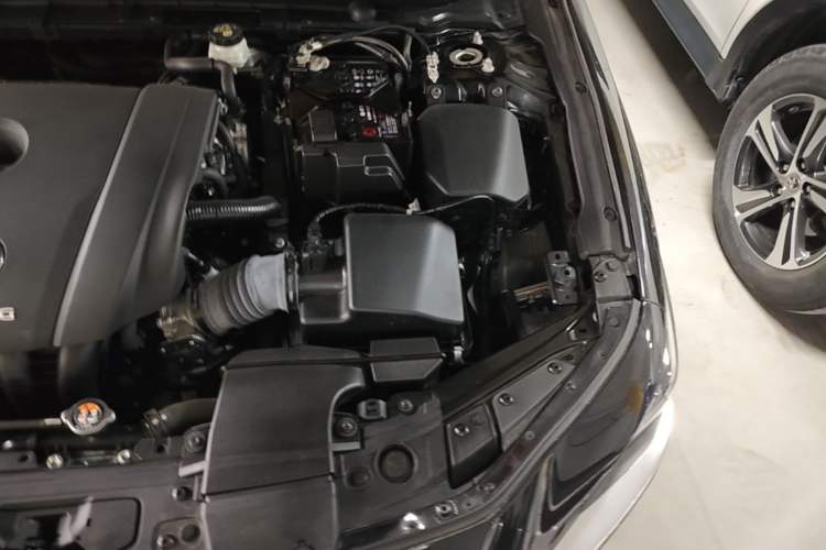 Used Mazda 3 Axela 2023 2.0L Automatic Zhiyao Edition Engine Bay Left