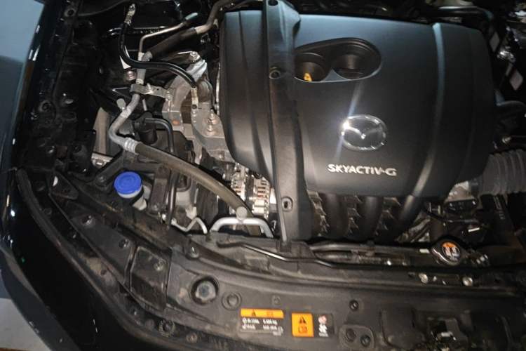 Used Mazda 3 Axela 2023 2.0L Automatic ZhiZhen Edition Engine Bay Right