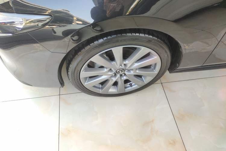 Used Mazda 3 Axela 2023 2.0L Automatic Zhiya Edition Exterior 7