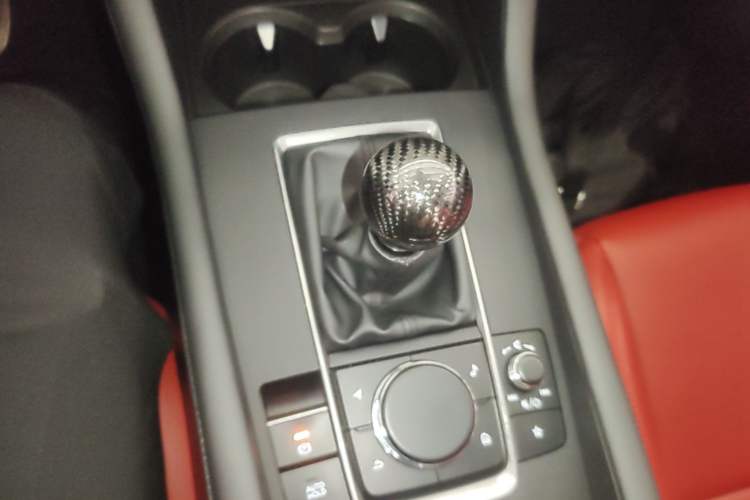 Used Mazda 3 Axela 2023 1.5L Manual ZhiMei Edition Gear Lever