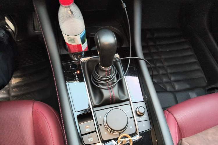 Used Mazda 3 Axela 2023 2.0L Automatic Zhiya Edition Gear Lever