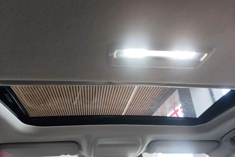 Used Mazda 3 Axela 2023 2.0L Automatic ZhiZhen Edition Headliner