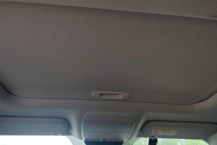 Used Mazda 3 Axela 2023 2.0L Automatic ZhiZhen Edition Headliner