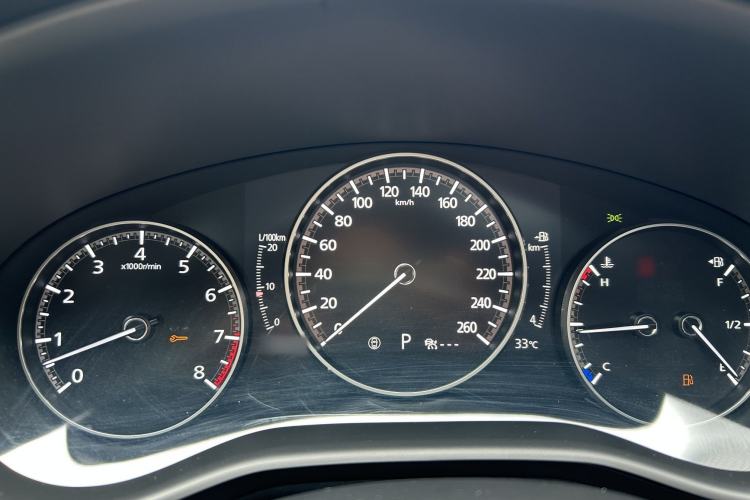 Used Mazda 3 Axela 2023 2.0L Automatic ZhiZhen Edition Interior 10