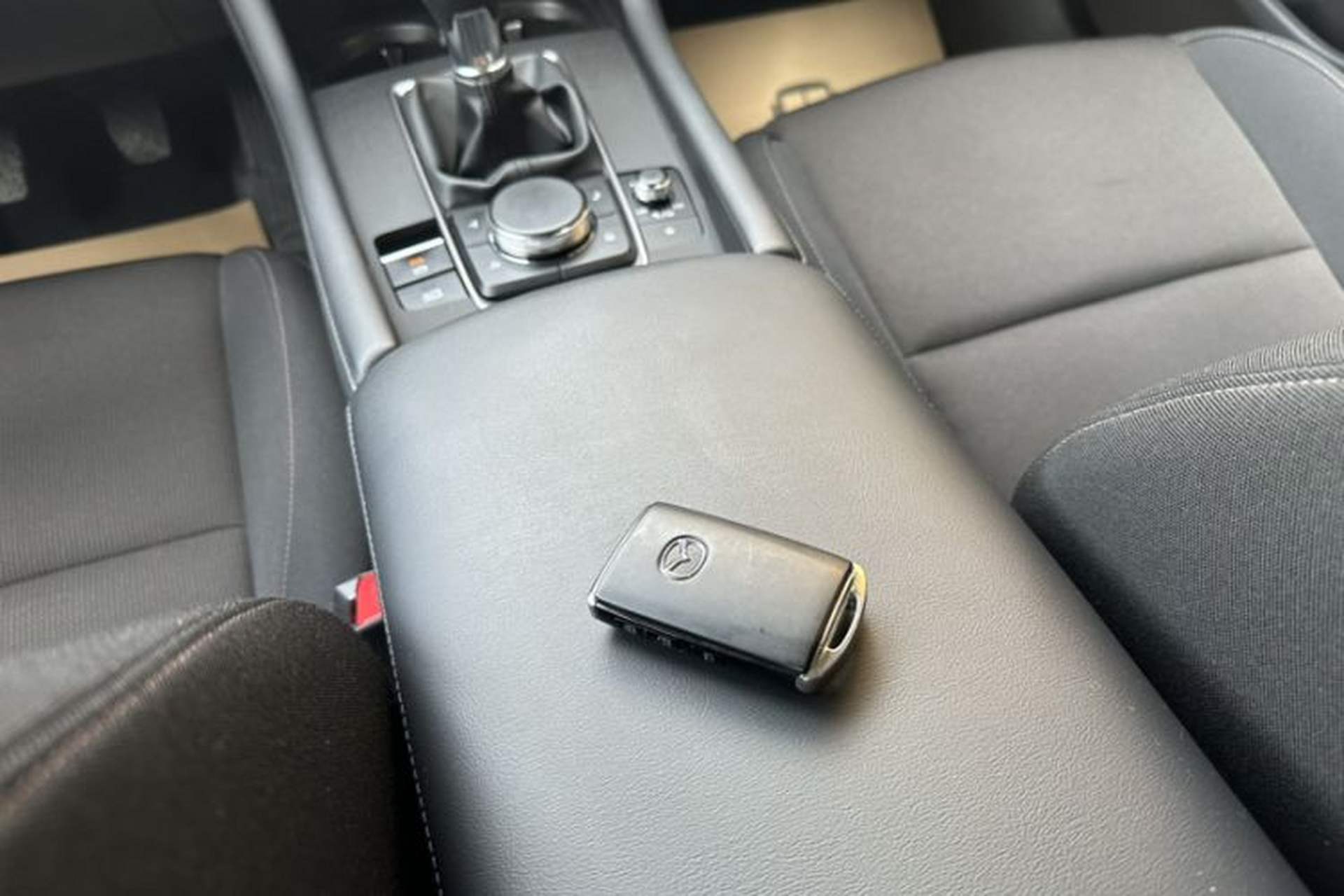 Used Mazda 3 Axela 2023 1.5L Manual ZhiMei Edition Interior 3
