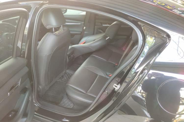 Used Mazda 3 Axela 2023 2.0L Automatic Zhiya Edition Interior 4