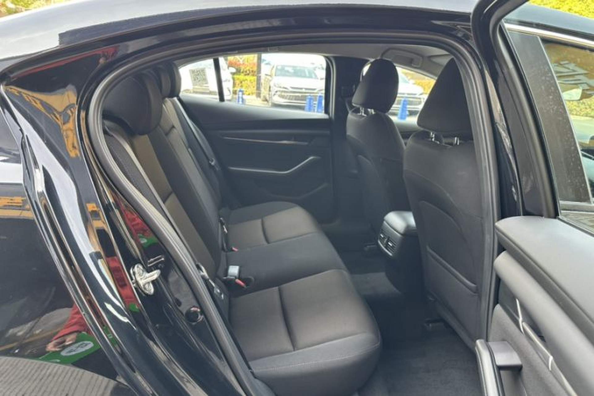 Used Mazda 3 Axela 2023 1.5L Manual ZhiMei Edition Interior 9