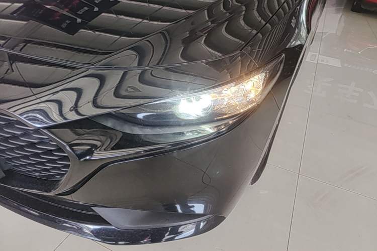 Used Mazda 3 Axela 2023 1.5L Manual ZhiMei Edition Left Front Headlight