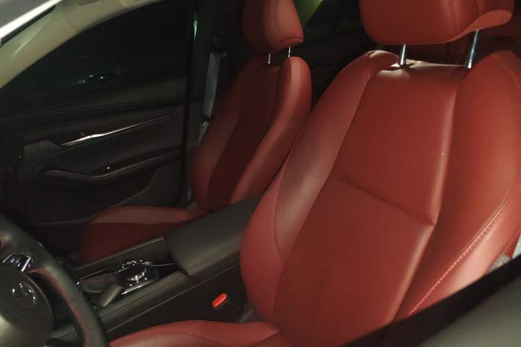 Used Mazda 3 Axela 2023 2.0L Automatic ZhiZhen Edition Left Front Seat