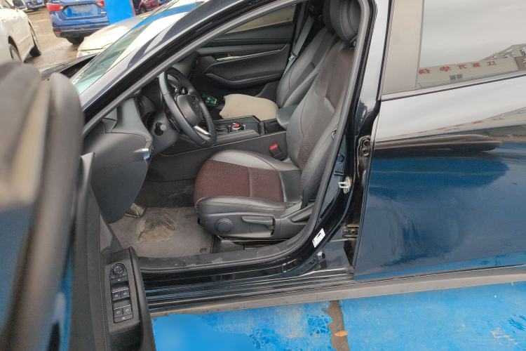 Used Mazda 3 Axela 2023 2.0L Automatic Zhiya Edition Left Front Seat
