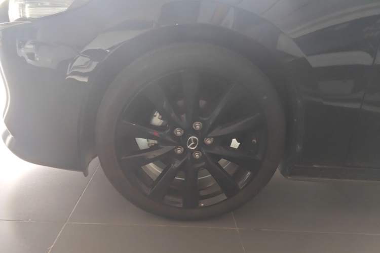 Used Mazda 3 Axela 2023 2.0L Automatic ZhiZhen Edition Left Front Wheel Hub