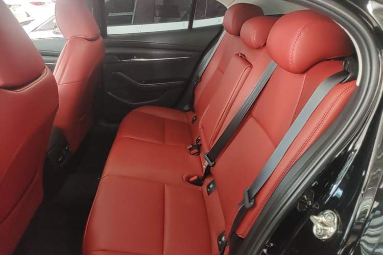 Used Mazda 3 Axela 2023 1.5L Manual ZhiMei Edition Left Rear Seat