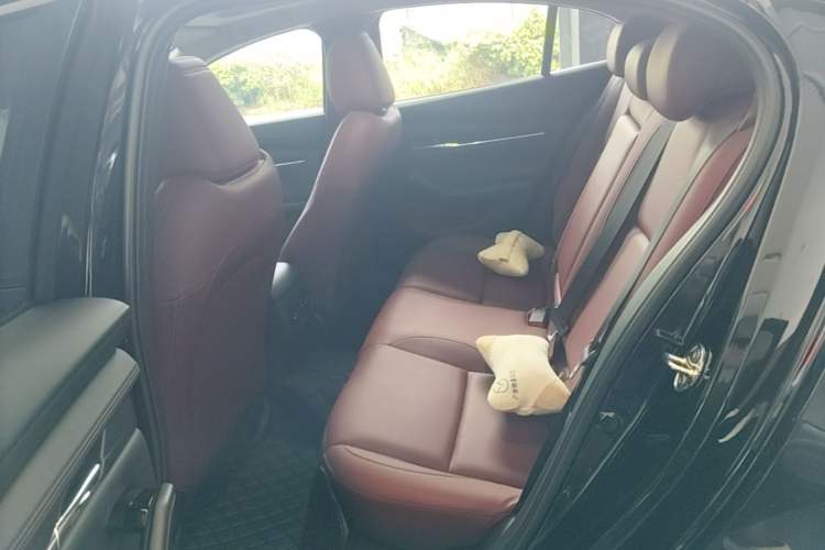 Used Mazda 3 Axela 2023 2.0L Automatic ZhiZhen Edition Left Rear Seat