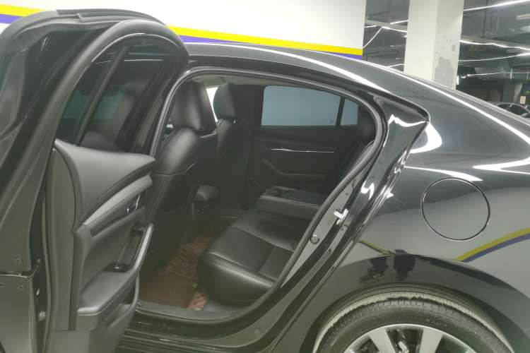Used Mazda 3 Axela 2023 2.0L Automatic ZhiXuan Edition Left Rear Seat