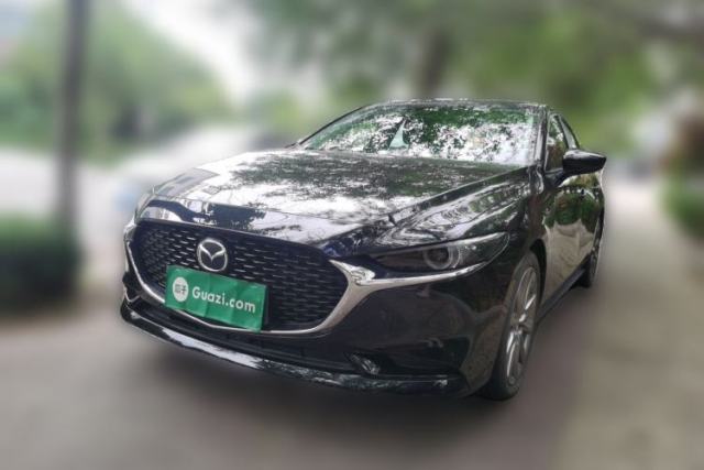 Ojetý Mazda 3 Axela 2023 2.0L Automatic ZhiZhen Edition