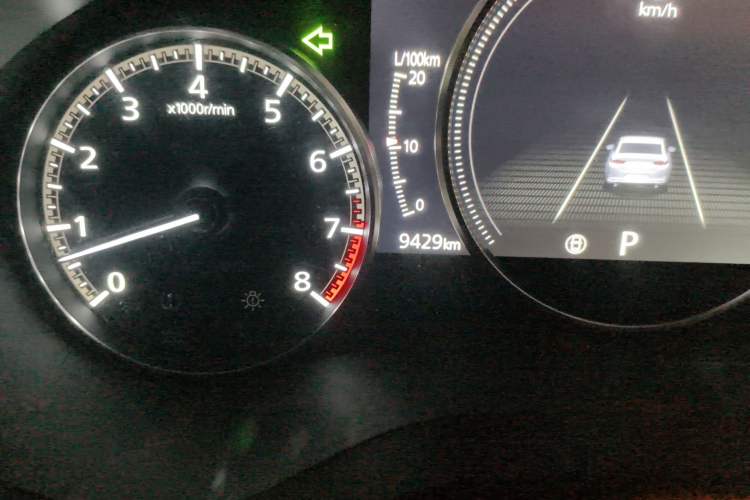 Used Mazda 3 Axela 2023 2.0L Automatic Zhiyao Edition Odometer Close Up