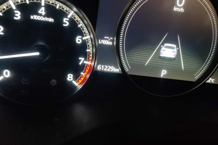 Used Mazda 3 Axela 2023 2.0L Automatic Zhiqing Edition Odometer Close Up