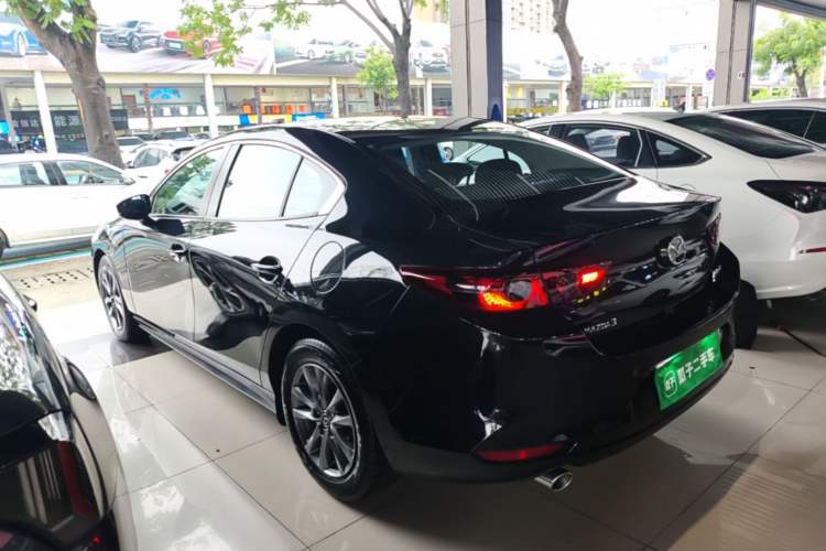 Used Mazda 3 Axela 2023 1.5L Manual ZhiMei Edition Rear Left 45 Deg