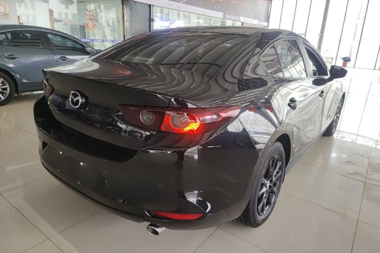 Used Mazda 3 Axela 2023 1.5L Manual ZhiMei Edition Rear Right 45 Deg