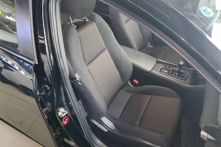 Used Mazda 3 Axela 2023 1.5L Manual ZhiMei Edition Right Front Seat