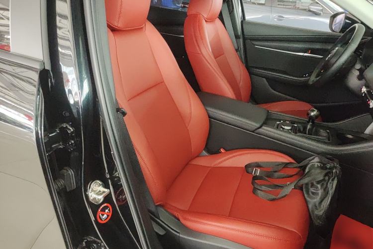 Used Mazda 3 Axela 2023 1.5L Manual ZhiMei Edition Right Front Seat